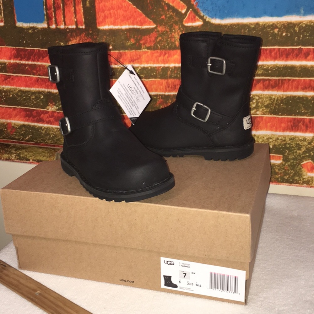 🔥🏍 Sold !!!!!! Ugg moto TODDLERS boots size 7.